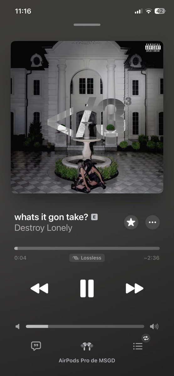 workinganditslatenight tweet media