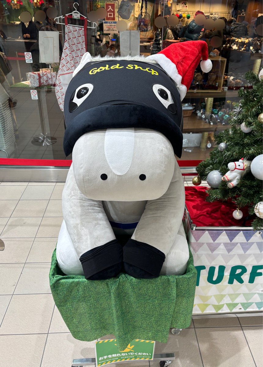 本日 #阪神JF が行われる阪神競馬場🐎 BIGゴールドシップぬいぐるみは