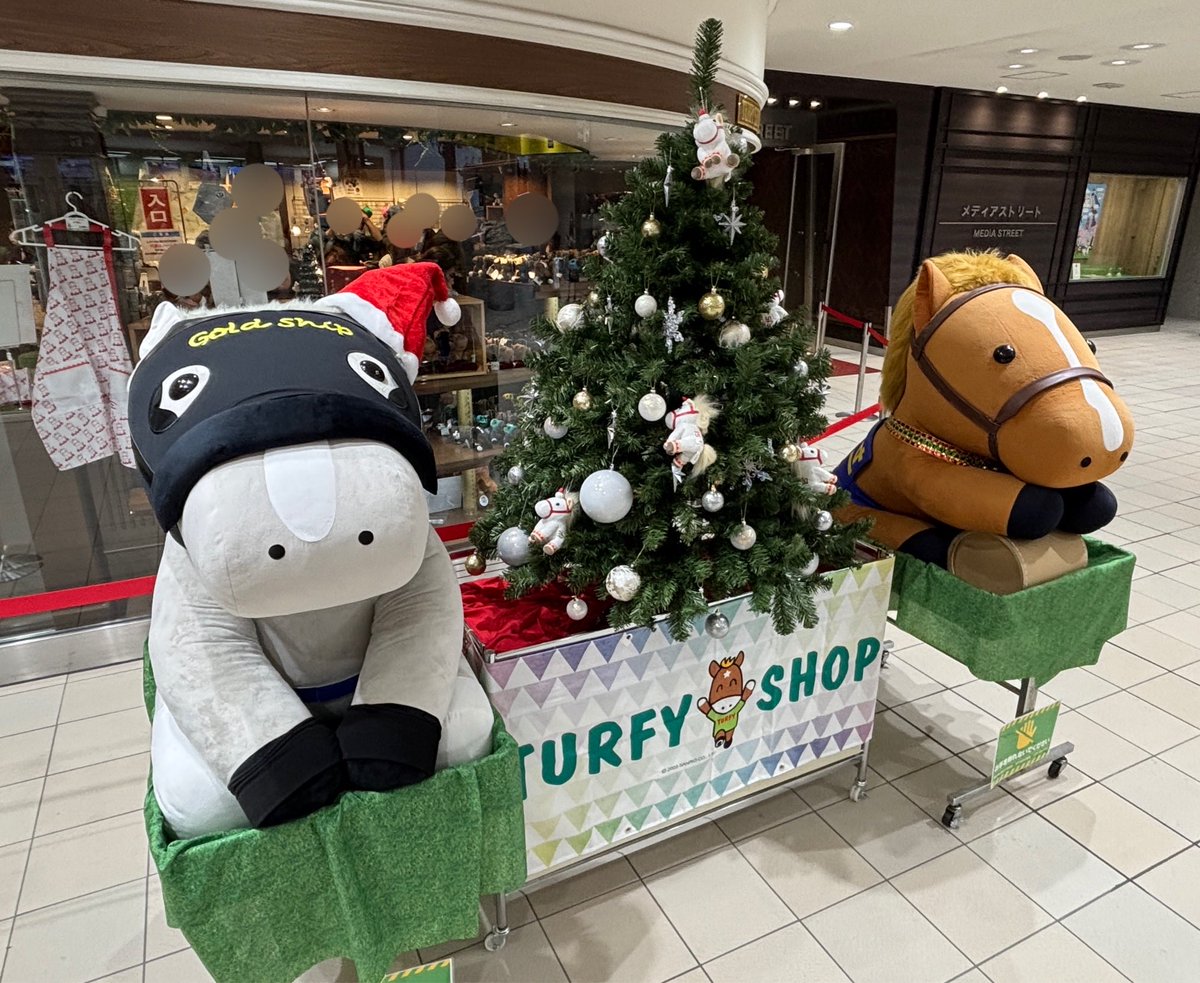 本日 #阪神JF が行われる阪神競馬場🐎 BIGゴールドシップぬいぐるみは