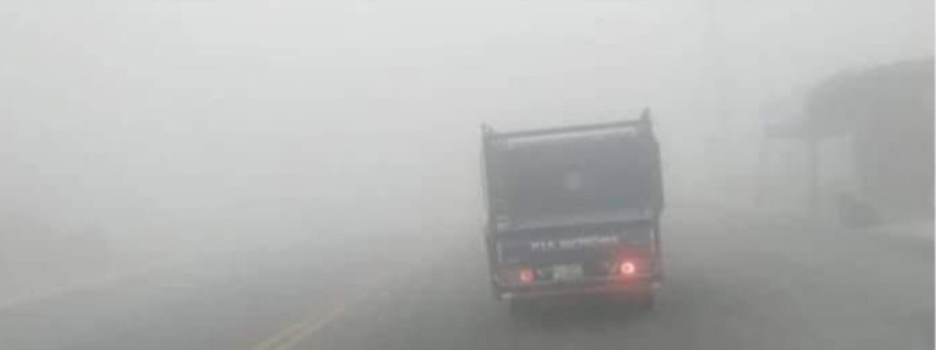 ضباب كثيف يعيق الرؤية ببعض المناطق والدوريات الخارجية تحذر #الأردن 