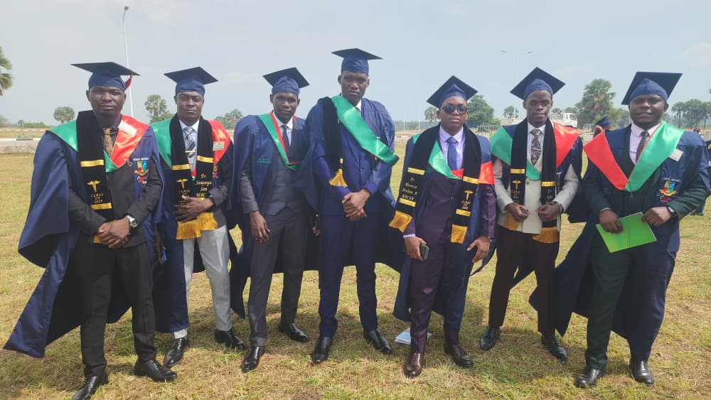 Khgrant2's tweet photo. From anatomy labs to graduation caps 🎓....

A historical moment as Soroti University marks its inaugural graduation. Grateful to our guardians and lecturers for guiding us to this milestone 🎓 https://t.co/h7DrcMtwkb