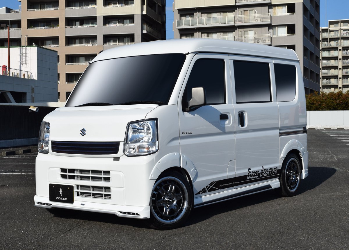 BLESS_PR's tweet photo. 働く人々の愛される相棒、#スズキ「#エブリイバン（#DA17V）」あなたのもっと積みたい、もっと便利に使いたいという期待に応えるまさに多目的���ジネスギアです。

#ブレスクリエイション の #フルエアロパーツ 好評発売中

https://t.co/JQTBkyZvgE
#東京オートサロン https://t.co/FOYSUTtXLY