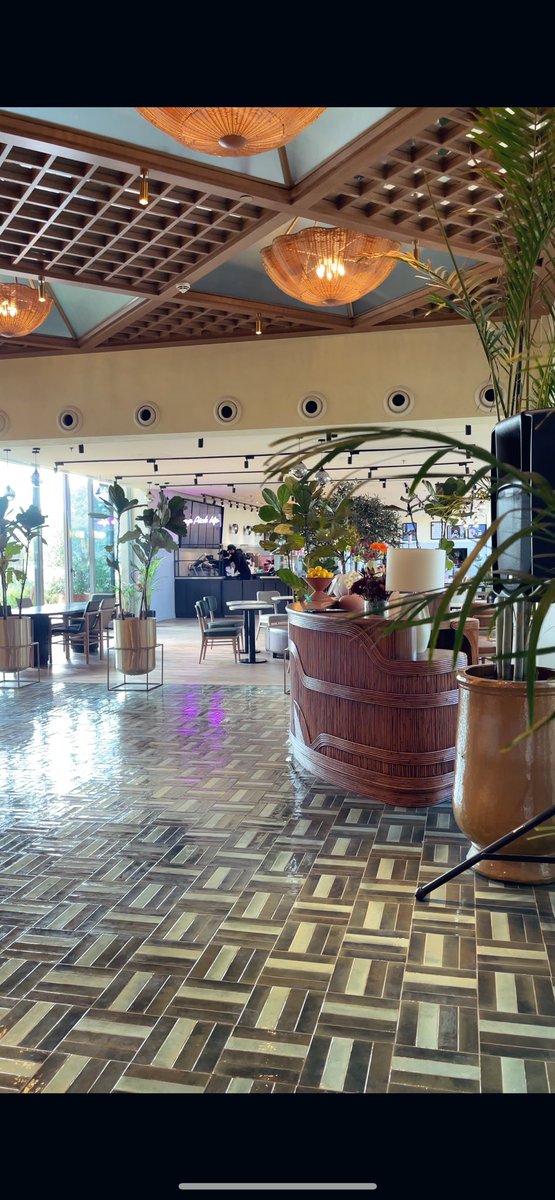 يقول ..
ياصباحات الشتاء ويالجو الجميل 
علموه إنه أجمل بدايات الصباح

#صباح_الخير 
#صباح_الاجواء_الحلوه 
 #حي_الشتاء