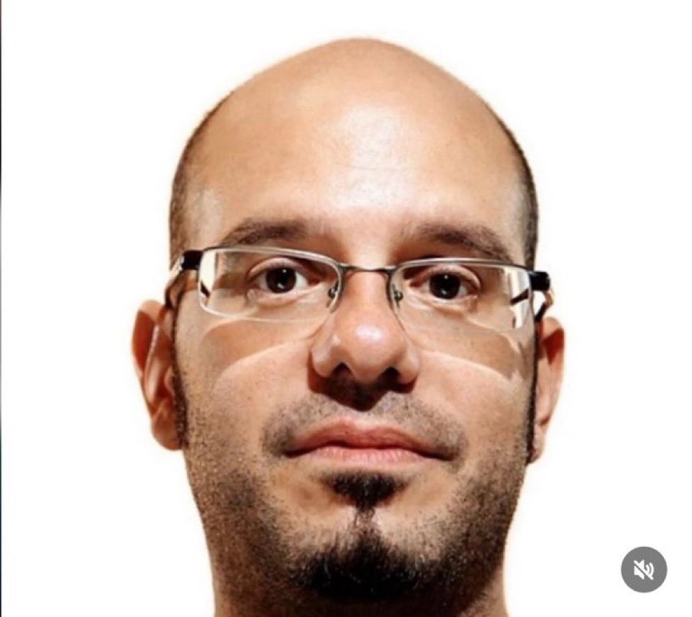 rumineurs's tweet image. j’viens de me réveiller w’Allah j’ai fait un rêve où j’étais lui