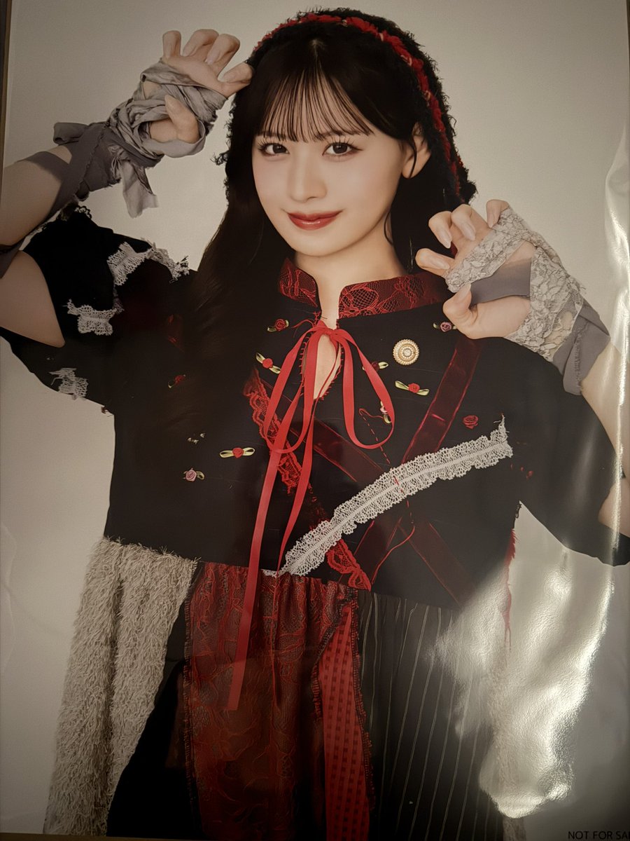 ゾンビ衣装のオン特届いた😃 こっちゃんの初めてのサインチェキ