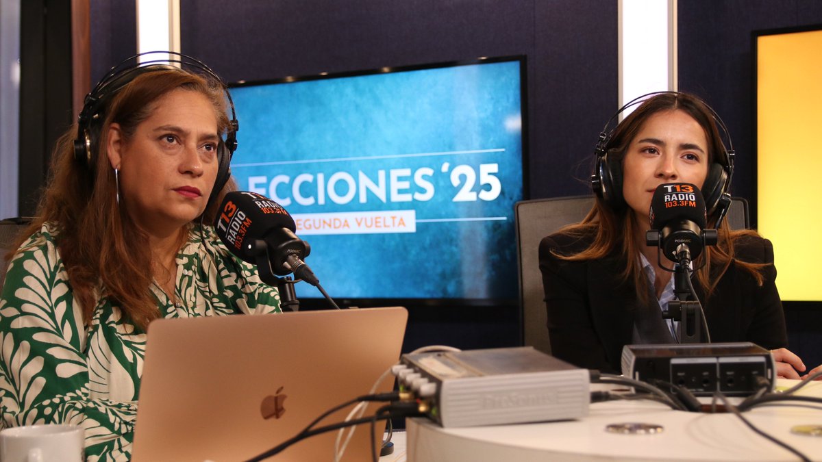 Tele13_Radio's tweet photo. 🎙️ Comenzamos esta jornada electoral con todas las noticias que tienes que saber en una edición especial de #LoQueMarca (AM), con Andrea Rivera y María Paz Ortiz.
• Señal en vivo en https://t.co/ElEeQ3tLOa
• En YouTube ➡️ https://t.co/M5MZYeO6XW https://t.co/74aZMF0ID6