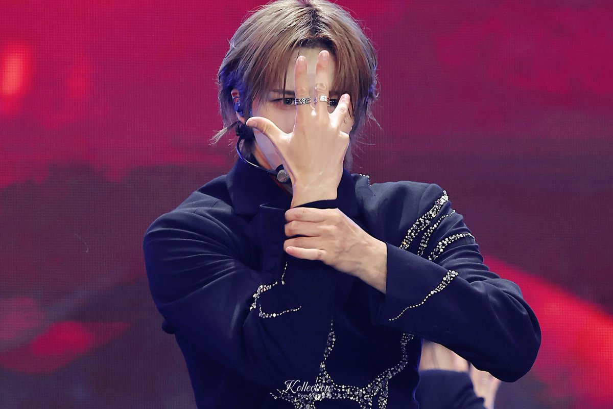 251214 KBS Music Bank

HD2

#andTEAM_K #ケイくん #케이 #andTEAM #앤팀