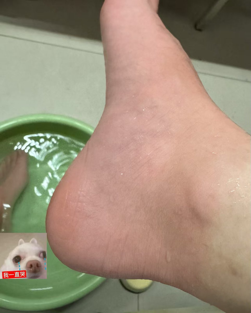 bubuna8's tweet image. 烫的我颜色分明