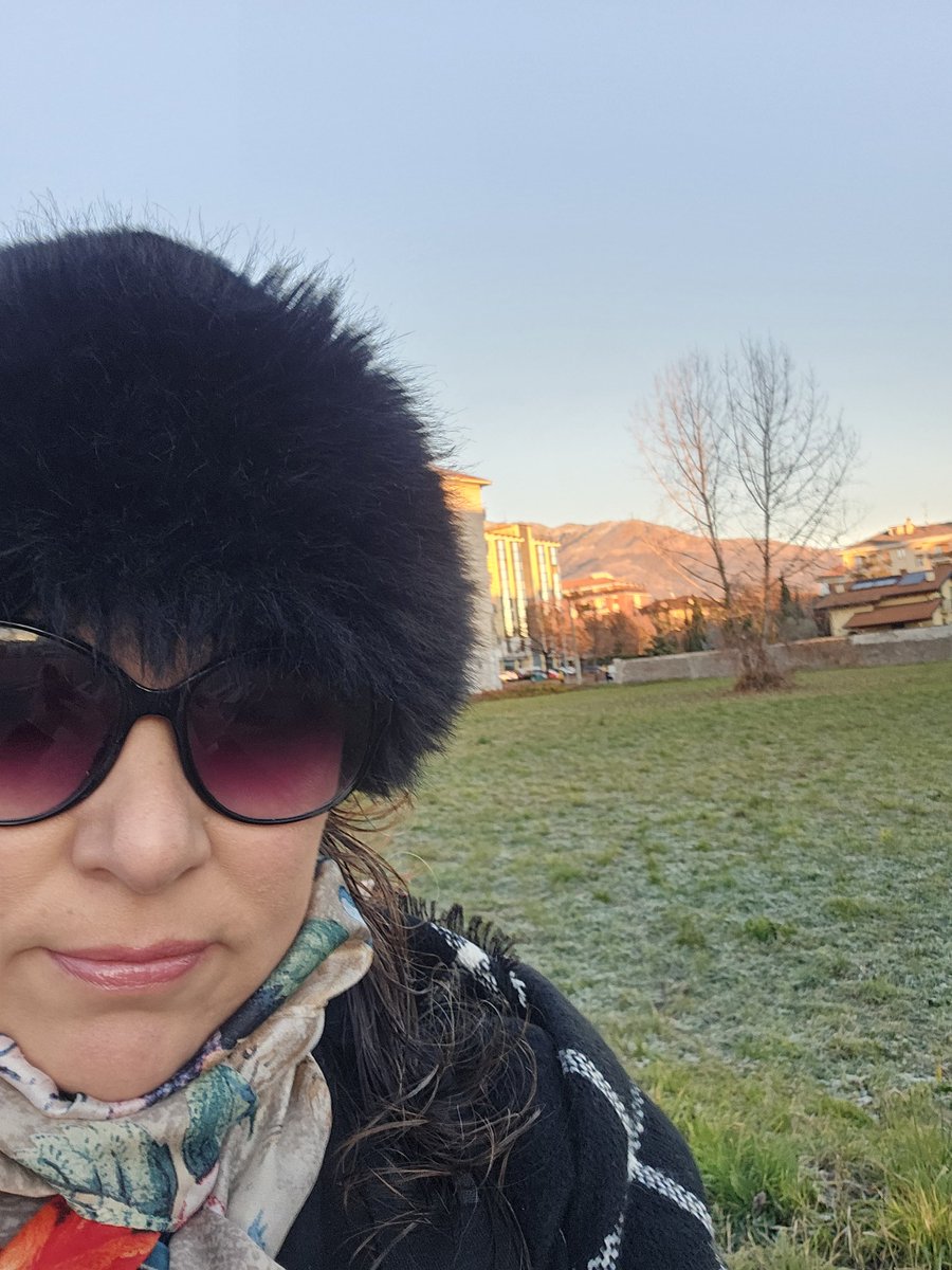 Romina Benzi tweet media