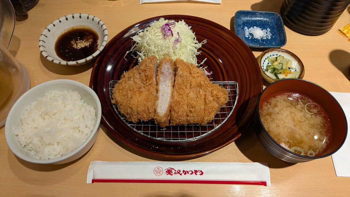 豚カツで家族サービス🥩