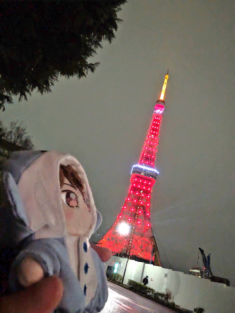 inada_aya's tweet photo. そいや昨晩はちゃんと東京タワーライトアップ見届けましたよ https://t.co/HnTI8ZPYf8