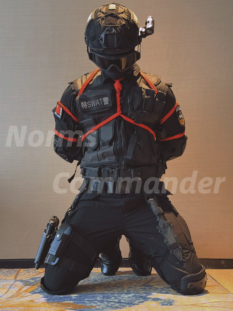 NormsCommander's tweet image. 阿sir，好像你很厉害？

#主奴 #农牛 #反差 #制服 #军犬 #警犬