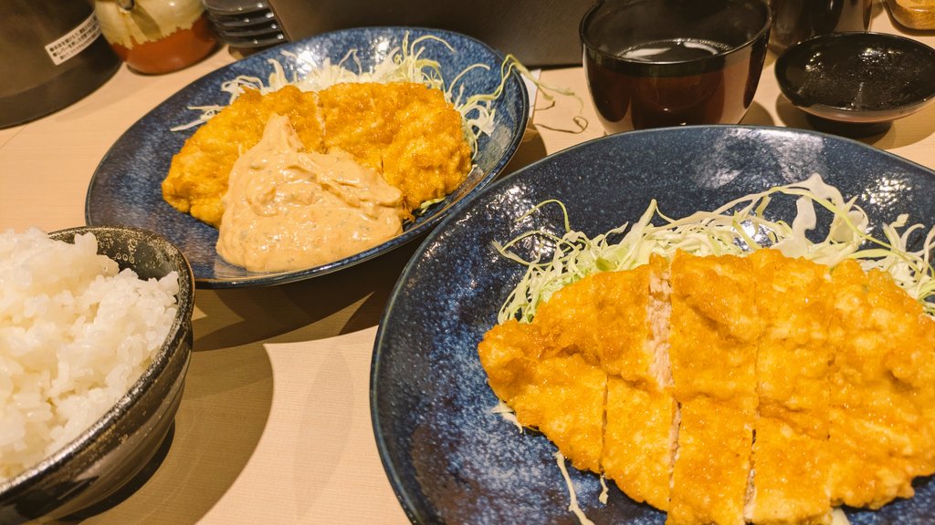 帰ろうとしたらチキン南蛮の店を見つけちゃって入っちゃった！