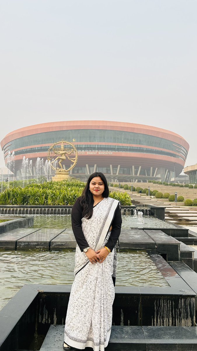 isumannsingh's tweet image. भारत मंडपम सनातन राष्ट्र शंखनाद महोत्सव कार्यक्रम में रहना हुआ l 

.

#Delegate #BharatMandapam #hindu 

#सनातनराष्ट्रशंखनादमहोत्सव 
#MinistryOfCulture 
#GovernmentofIndia #sumannsingh