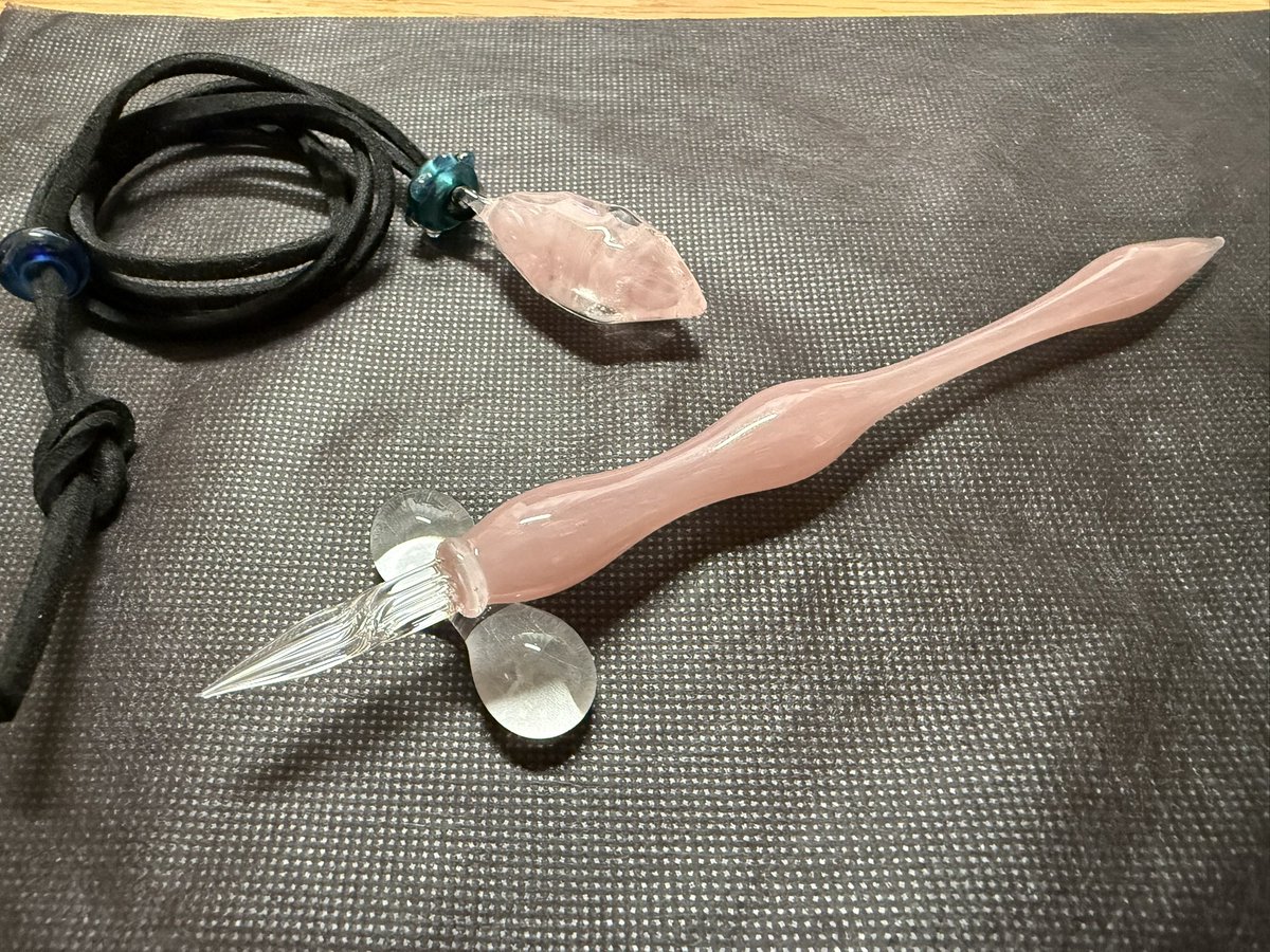 HASE硝子工房さん(@haseglassworks)の灯り！ 宇宙遊泳初日、整理券番号