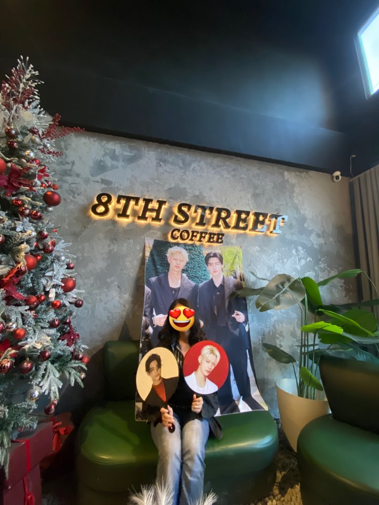 maepzlive's tweet photo. Thank you, @enhypeniloilo & @NLL_Books π
It was such a fun experience! Until next timee!
#ICONDUO #HOONKI #DECEMBERLOOKSWITH_HOONKI #ENHYPENILOILO #ENHYPEN https://t.co/nomqW5pQJS