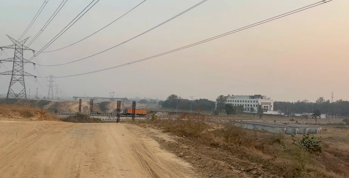 #Meerut Outer Ring Road, Dorala to Mawana section progress.

PC-Pankajvlogs