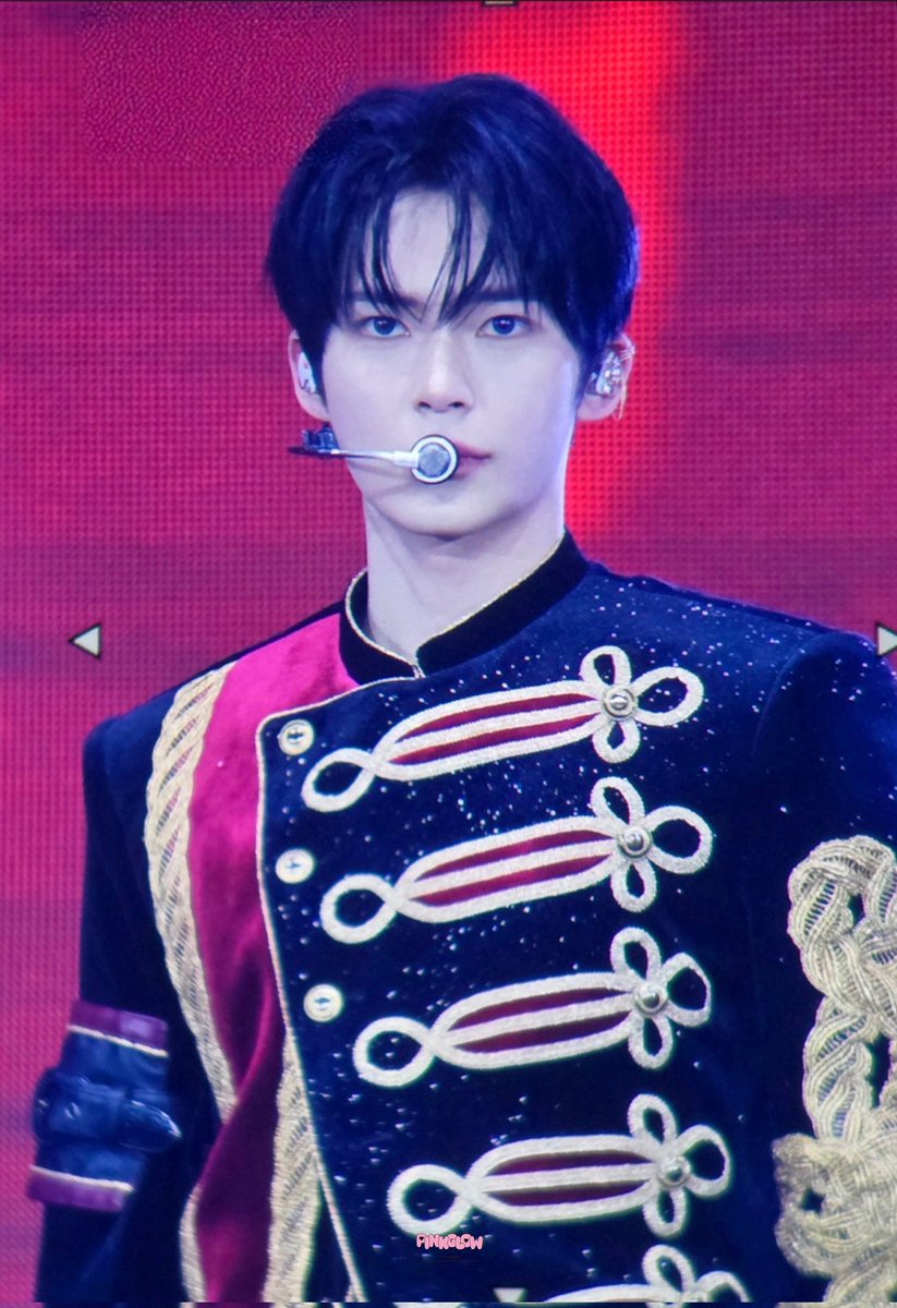 rei 𖤓 tweet media