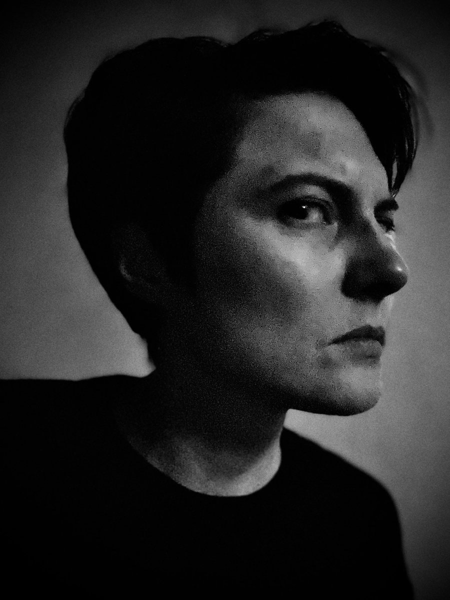 current_access's tweet image. Undercover Alien Agent