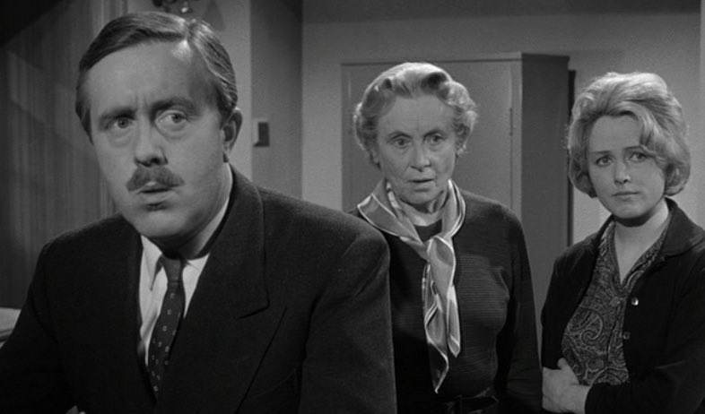 analgesicsleep's tweet photo. And our #NoirAlley leading ladies this week are Edith Sharpe and Lois Daine (also pictured are Norman Bird and Barry Lowe) 
#TCMParty #CashOnDemand #EdithSharpe #LoisDaine #FilmNoir #HammerFilms #DarknessAtNoon https://t.co/dlPx7Xe2uP
