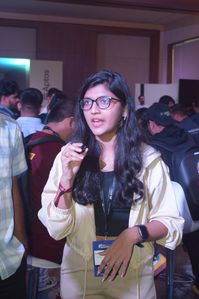 DibyadishaSahoo's tweet photo. Day 2 was all about meaningful networking, learning from real builders, and collecting more exclusive merch along the way🛍️🌟 Thanks to @abhimitrax sir for forcing us to join this event otherwise we would have missed a crazy experience of our life.

#IBW2025 #IBWDay2 #Cryptovibes https://t.co/rl37sL2lB9