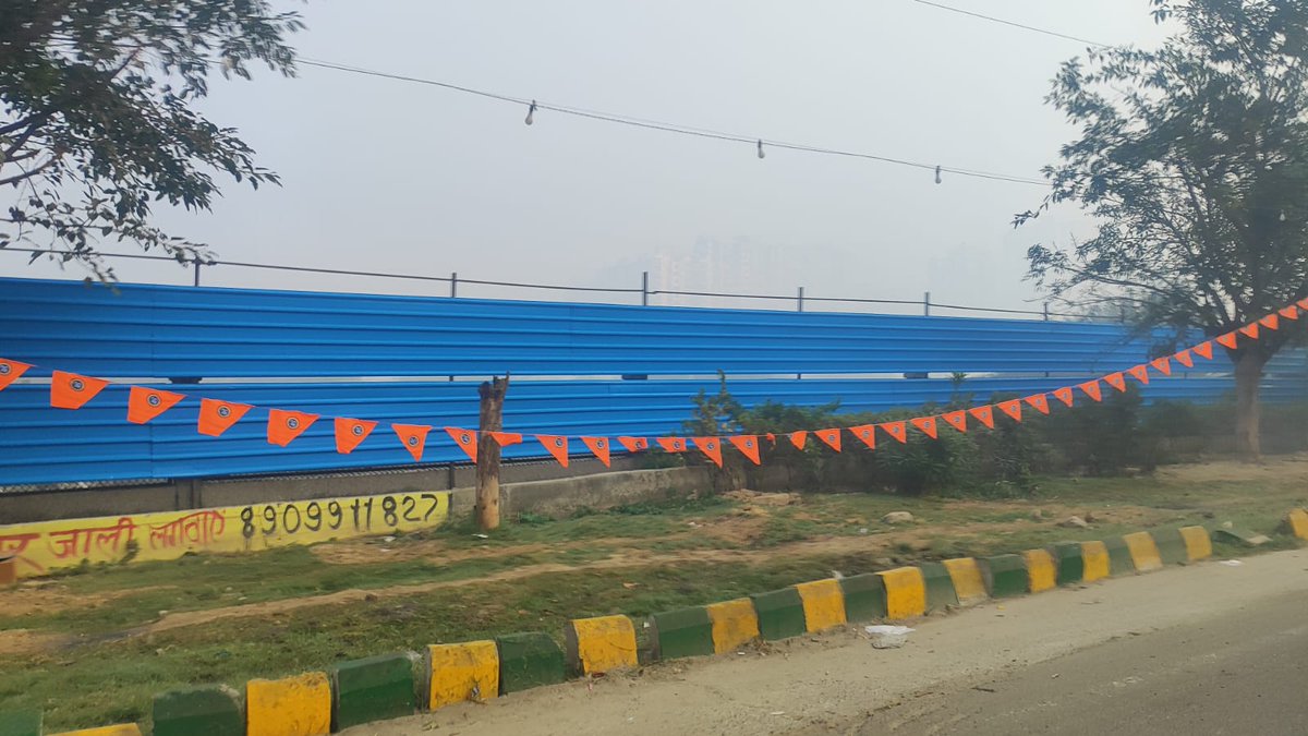 dipsmittal's tweet photo. @CeoNoida @noida_authority construction activity started in proposed  dense green area of Noida Sector 77. Can you please check and let us know if master plan still exists? 
@PankajSingh_in @PankajSinghBJP @myogiadityanath https://t.co/3jg2IaBgQP