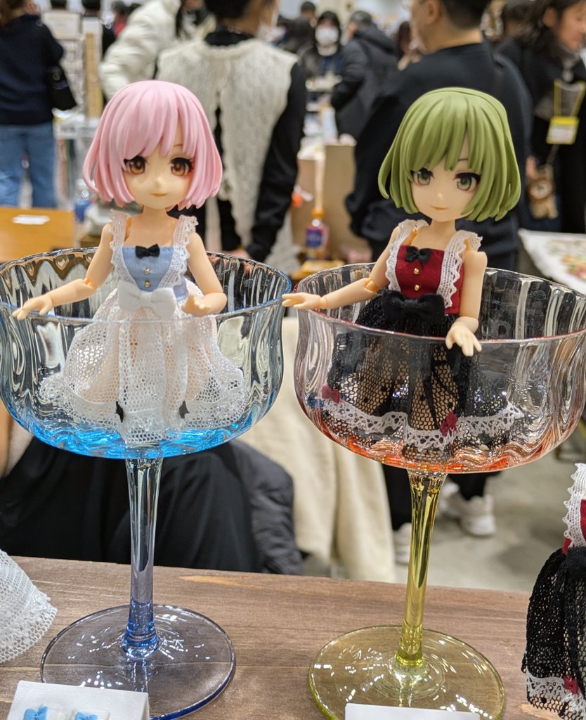 pardoll0's tweet image. 🍄イベント情報🎀
【I・Doll VOL.75/R21-22】
👠フルセット/各¥5,000
👗お洋服セット/各¥2,000

Rico*様(@Rico_vl)デザインの
ベビードールと靴下を
アゾンインターナショナル様にて
制作していただています✨️

試遊も出来ますので
是非お立寄りください🥰
#アイドール東京75
#PARDOLL
#パルドル