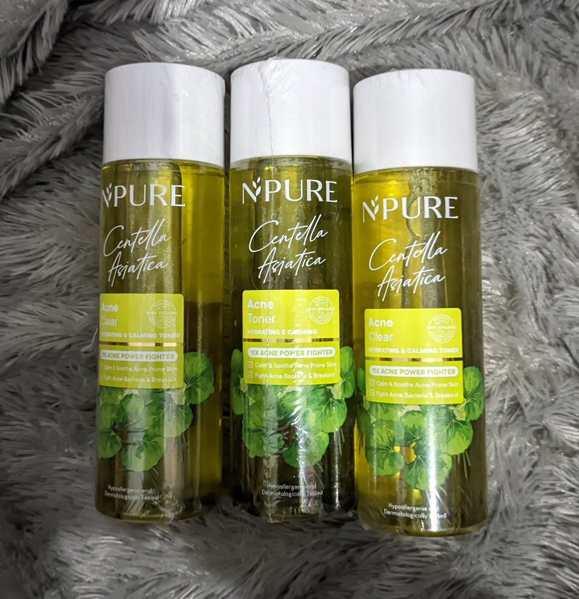 anyaaniaa's tweet photo. Wts #wts 
Npure Centella Asiatica Hydrating Toner 150ml (new)

Exp 06/26
50rb (incl adm 🍊)

Nb: Dijamin ori dari officialstore, ini pembeliannya udah lama ya, jd mungkin ada bbrp produk yg skrg udah ganti kemasan.

Wtb #wtb #zonauang #zonajajanᅠᅠᅠ https://t.co/HKS23WMCjZ