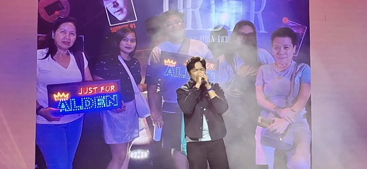 <a href="/aldenrichards02/">Alden Richards</a> thanking his fans/FCs through a video presentation. Napaka simpleng gesture pero NAPAKALAKING BAGAY para sa aming mga fans mo. Kaya mahal na mahal na mahal na mahal ka namin paps. 

Walang iwanan Alden!

#AldenRichards
#ARXVALDEN15 
<a href="/myriad_corp/">MYRIAD Corporation</a>