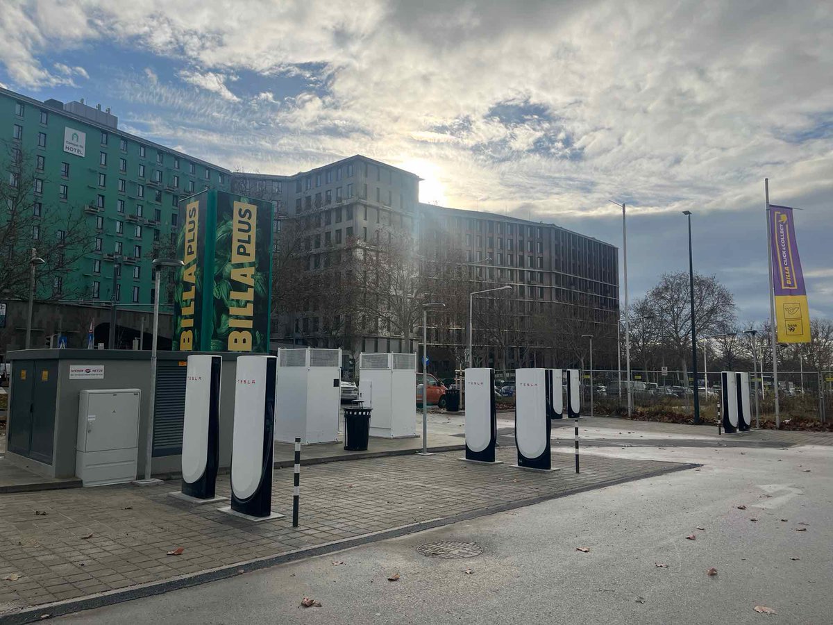 TeslaCharging's tweet image. New Tesla Supercharger: Wien, Austria - Wienerberg (8 stalls) 
tesla.com/en_eu/findus?l…