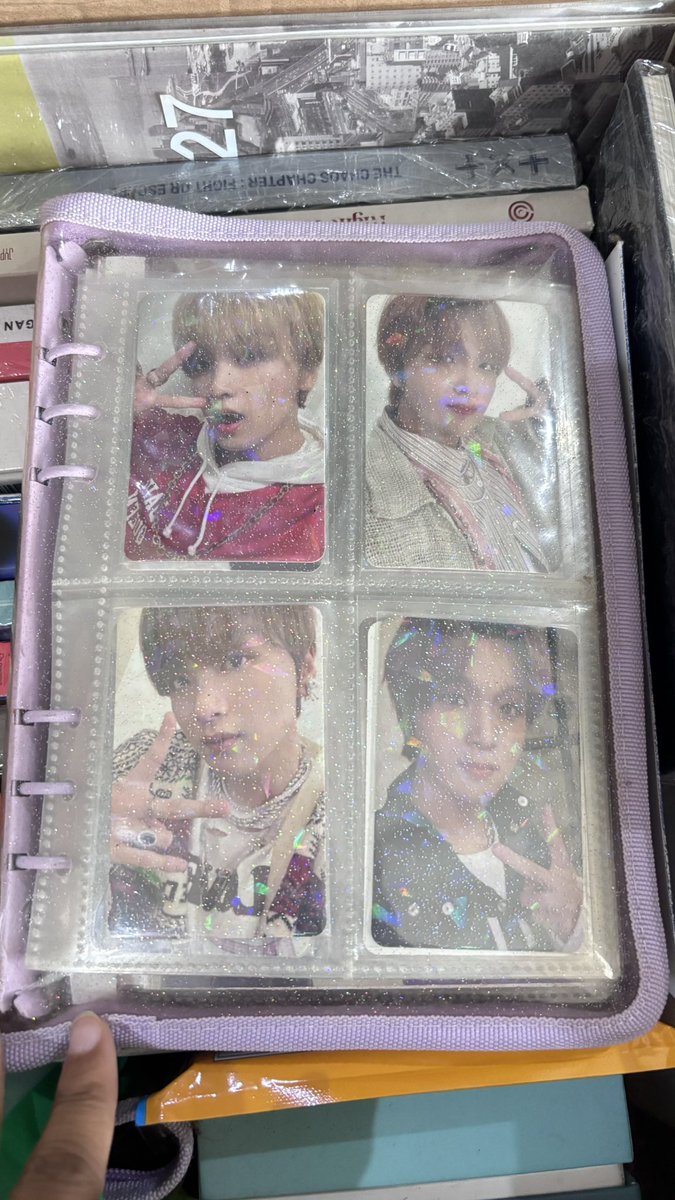 afninhd's tweet photo. WTS ALBUM NCT DAY6 wayv ateez 
pc nya juga ada nanti di fotoin 1 1 

bisa 🍊

request aja spill pc / album apa 

semua album 50ribuan 
pc 30rban 

OFFICIAL YAAA. udah cape ngurusnya😭🤌🏻 https://t.co/qaCsWWOjIK