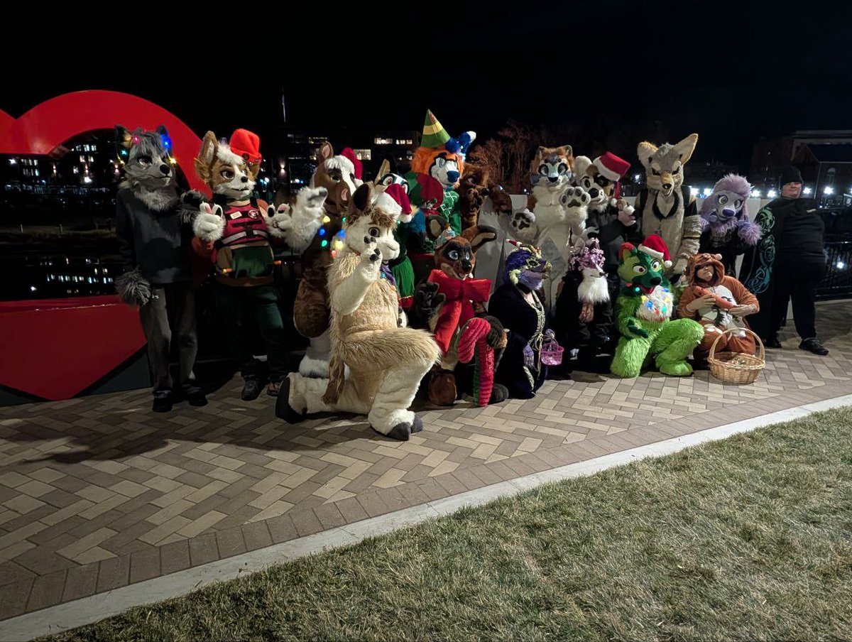 shadowmoonray's tweet image. 