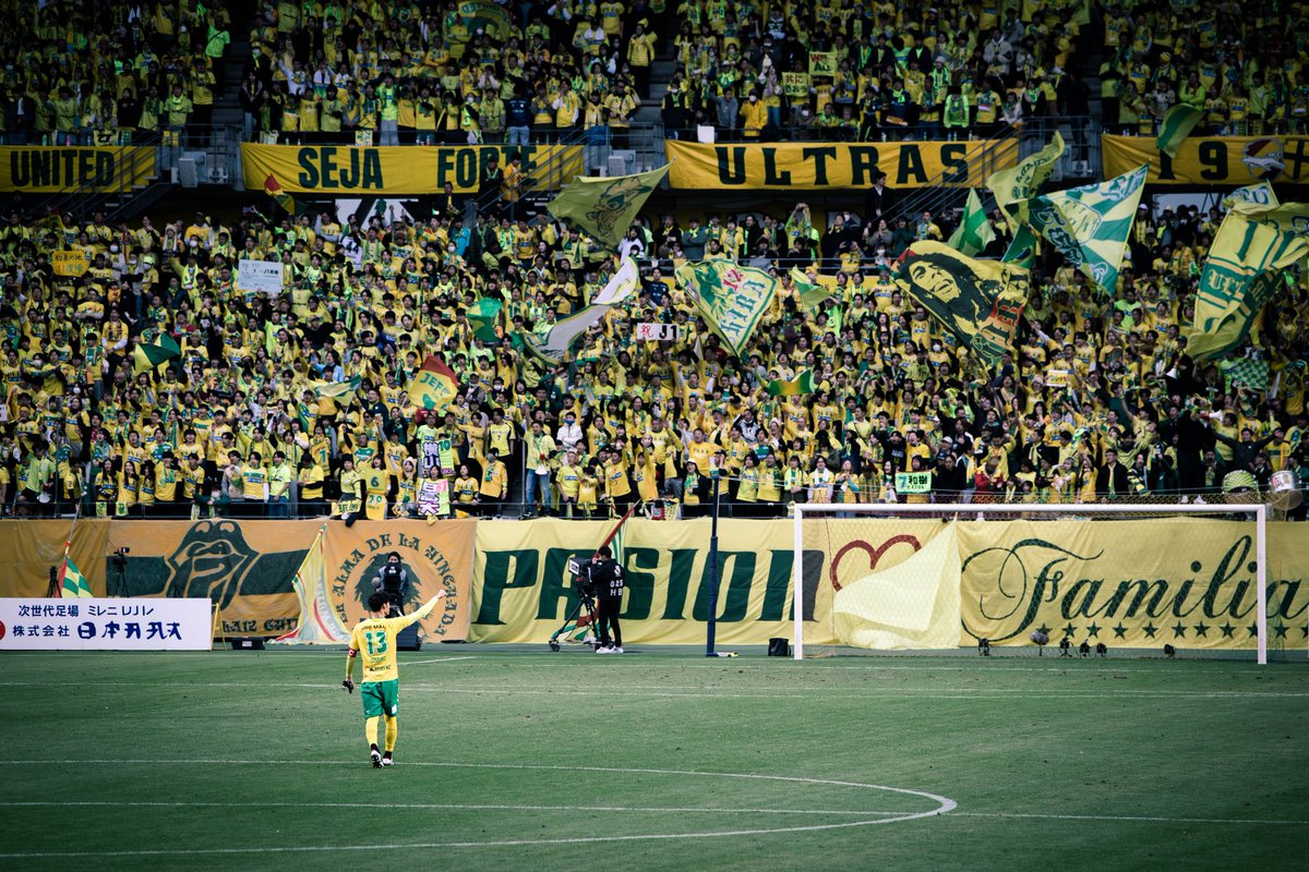 AllChibaEnergy's tweet photo. 俺たちの主将✨️

WIN BY ALL✨️！

#鈴木大輔
#ジェフ千葉 
#ジェフユナイテッド 
#jefunited
#winbyall
#未来を拓け
#未来を拓けWINBYALL https://t.co/6ic2W7Evqj