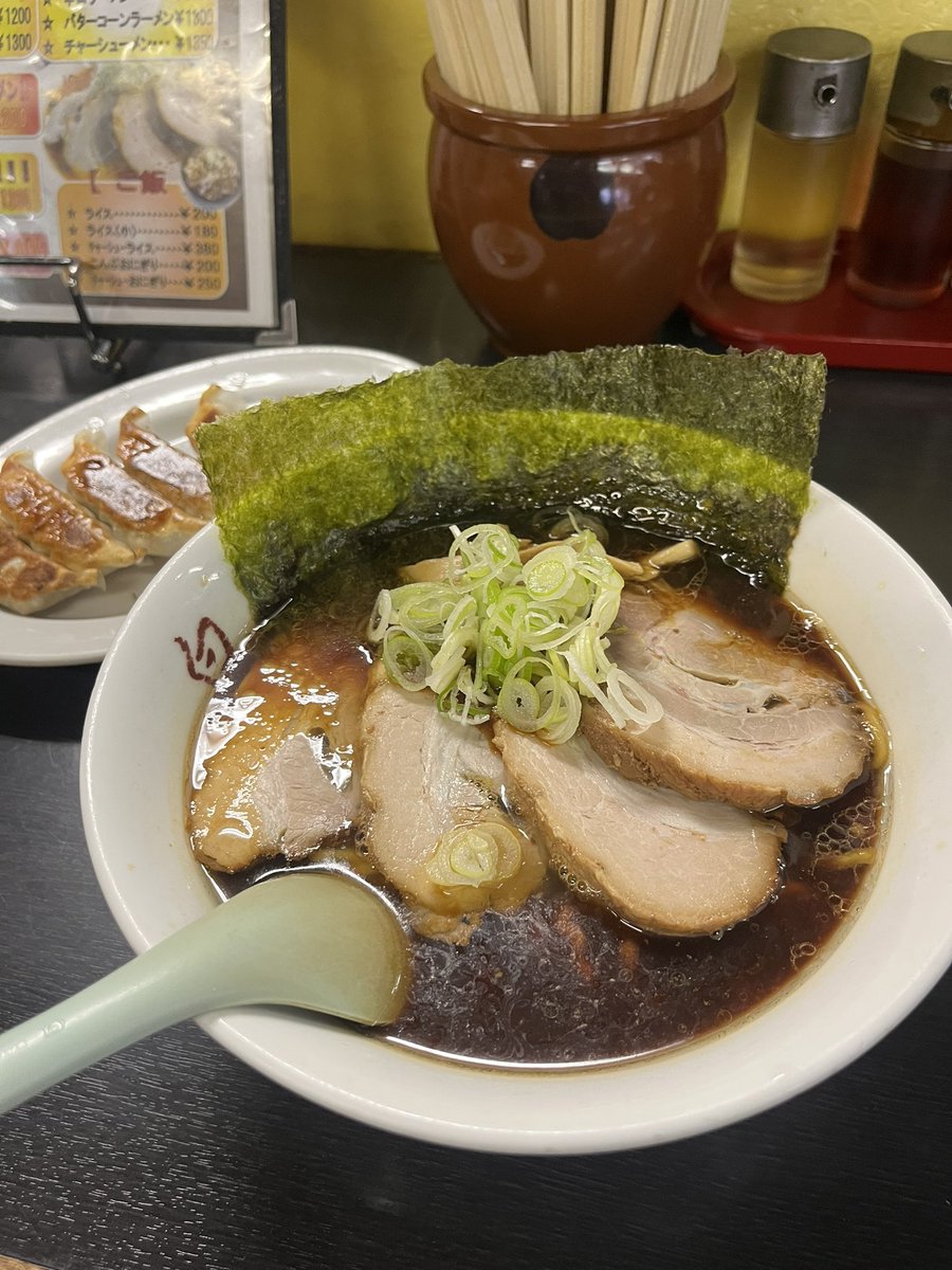 ラーメン 醤油スープ チャーシュー入り ラーメンの白晃(^^)富山市 醤油チャーシューメン 久しぶりに食べたけど