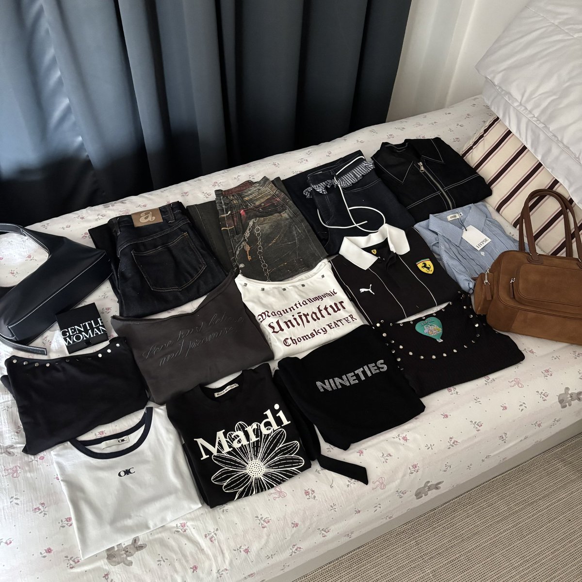 decnpoy's tweet image. 𓈒 ส่งต่อเสื้อผ้าคับ 𓈒  ꣑ৎ˚◟ 💌
          
ลงวันนี้ ( 14/12 ) 𓈒 เวลา 19.30

ค่าส่ง 40 บาท ไม่มีบวกเพิ่มคับ   ❤︎

𓈒 รี + ปัก ลด 5 บาท  יִ  🐇

#ส่งต่อเสื้อผ้า #ส่งต่อเสื้อผ้ามือสอง #เสื้อผ้าy2k #เสื้อผ้ามือ2 #ส่งต่อกระเป๋า #ส่งต่อรองเท้า #ส่งต่อstylistshop #ส่งต่อvgh