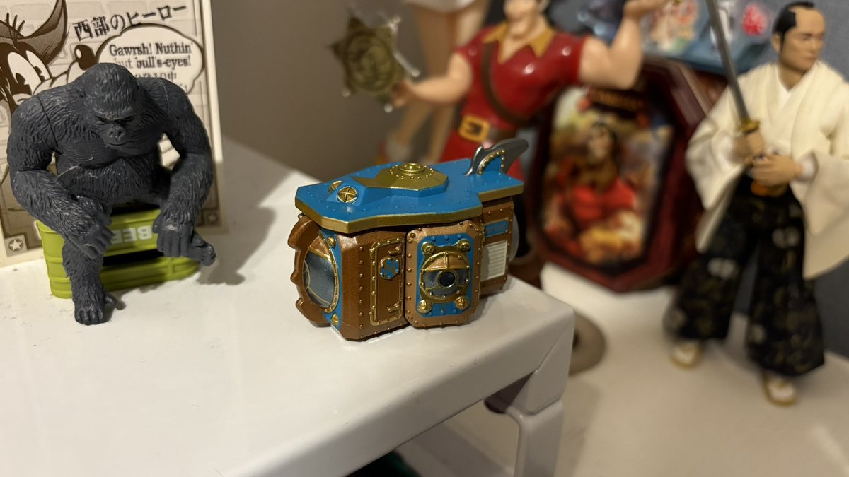 徳田  新之助 トミカ買う歳でもないと思ってたけど PCデスクに飾りたくて買って