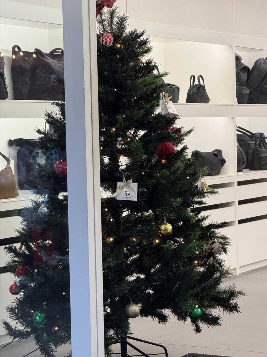 今日のツリーだよ🎄*⋆ひぃちゃん
#鈴木瞳美