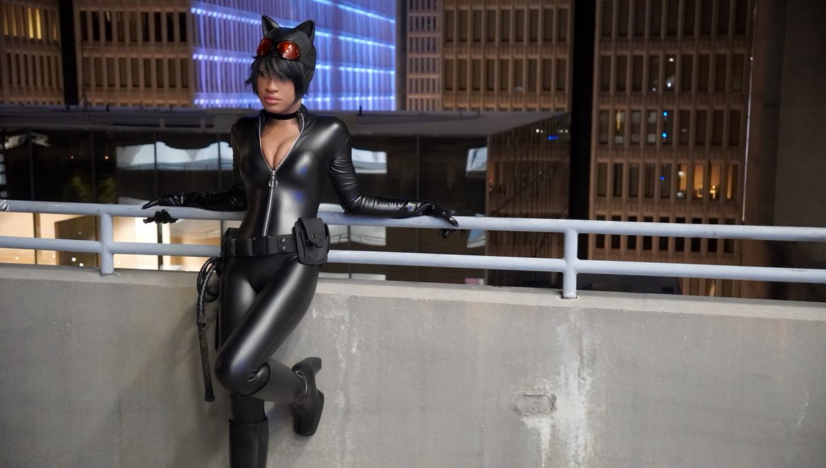 catwoman cosplay 🐈‍⬛  dont ask why im posting at 2 am !
