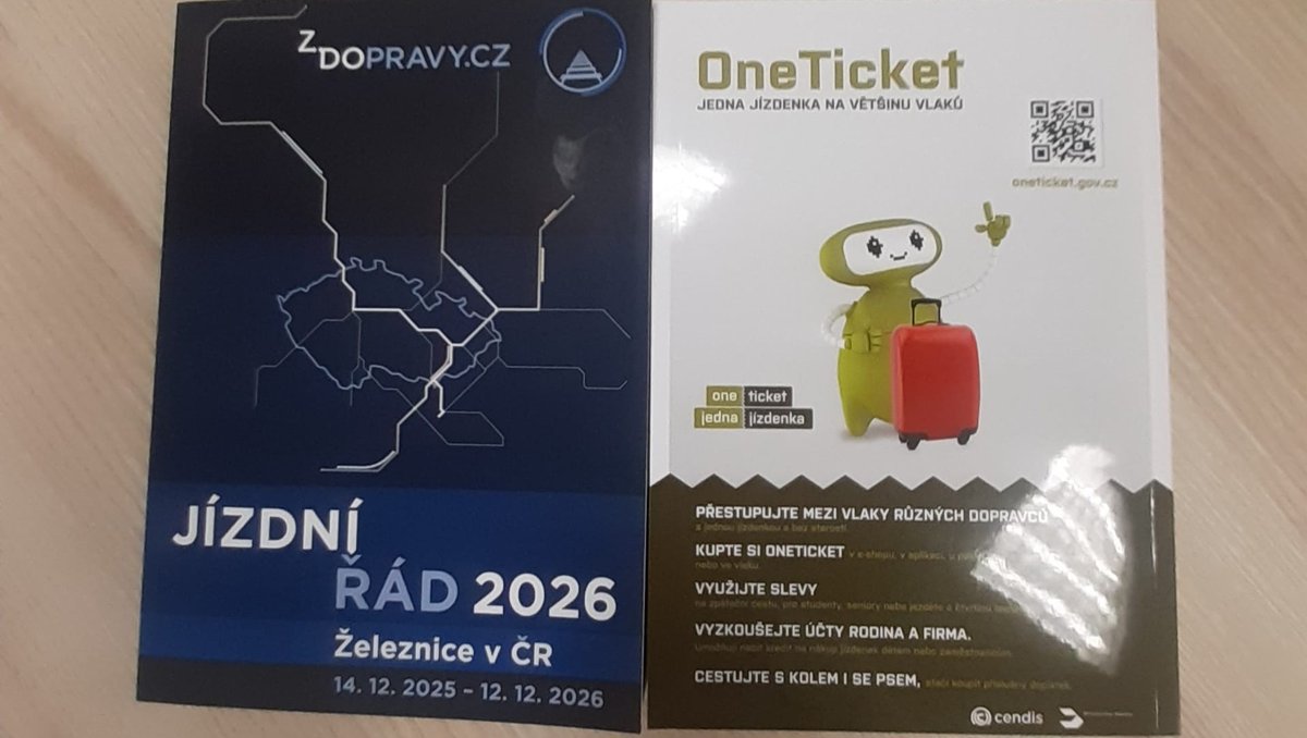 jednajizdenka's tweet image. 🆕 Nový vlakový jízdní řád je tu! 
📅 POZOR, dnes začíná platit. 
🔎 Ověřte si, jak se změnily časy odjezdů vašich oblíbených spojů.
👃 Aby vám to neujelo před nosem!
👁️ Mrkněte třeba do knižního jízdního řádu 1url.cz/IJ50R.
🚆 Přejeme příjemné cestování s #oneticket.