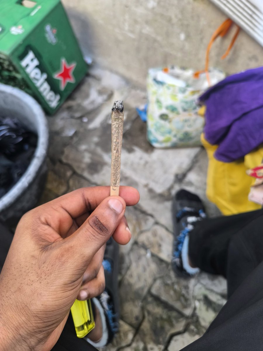 Ogwizzyblack's tweet photo. One on one with the most high 🥂 https://t.co/XHPLymqR6C