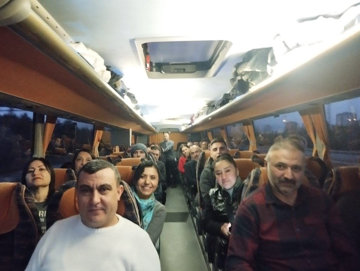 mihribanugurluu's tweet photo. YENİ TAG 📣📣📣📣
#KademeKadıköyde

Türkiye’nin dört bir yanından temsilcilerimiz ve bir çok ilden otobüslerimizle mücadele aşkı ile #KademeKadıköyde

Son nefese kadar mücadele, asla teslimiyet!

TESLİMİYET YOK EMADDER VAR  ‼️

ASLA KABUL ETMİYORUZ BU ADALETSİZLİĞİ ‼️‼️‼️‼️

@Akparti 
@RTErdogan 
@isikhanvedat 
@csgbakanligi 
@iletisim 
@_cevdetyilmaz