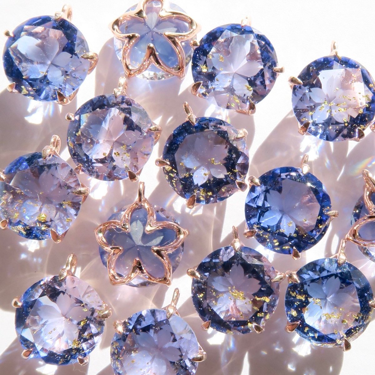 yuia800's tweet image. #今年も残りわずかなので今年一番伸びた作品を貼る

夜桜たち🌸