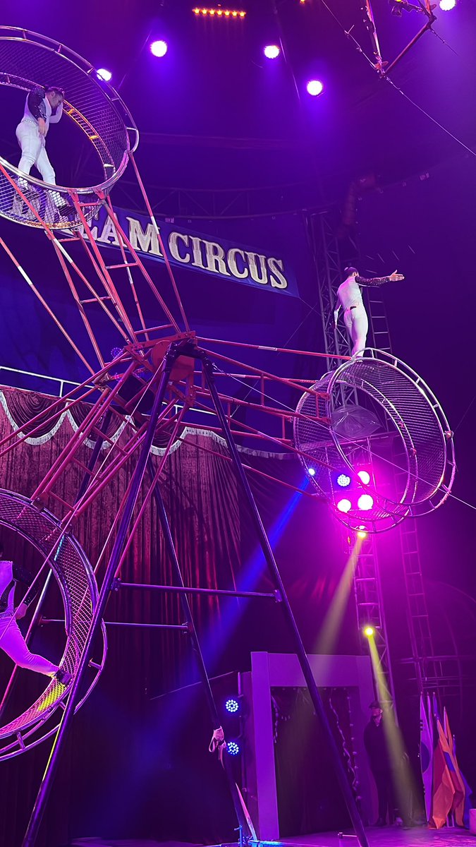 h_dreamcircus's tweet photo. ワールドドリームサーカス和歌山公演も残すことあと1日になりました‼️
みなさまのご来場ここよりお待ちしております✨ https://t.co/FoeqBaPqRJ