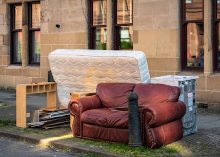 FamilyjunkR's tweet photo. Getting Rid of Old Furniture? We Make It Easy!
Our Furniture Removal Service provides fast, safe, and hassle-free hauling for all types of unwanted items. 

https://t.co/ieyG5j4gte
#junkremovalservices #junkremoval #norwich https://t.co/SoLmlL8zYA