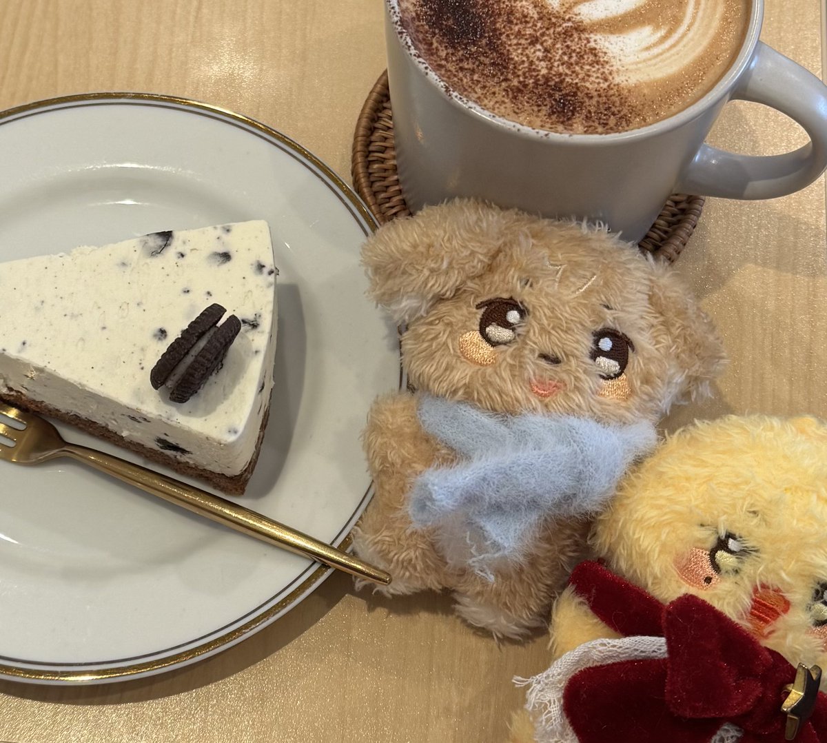 - ̗̀𓂃𖠚ᐝ ̖́-