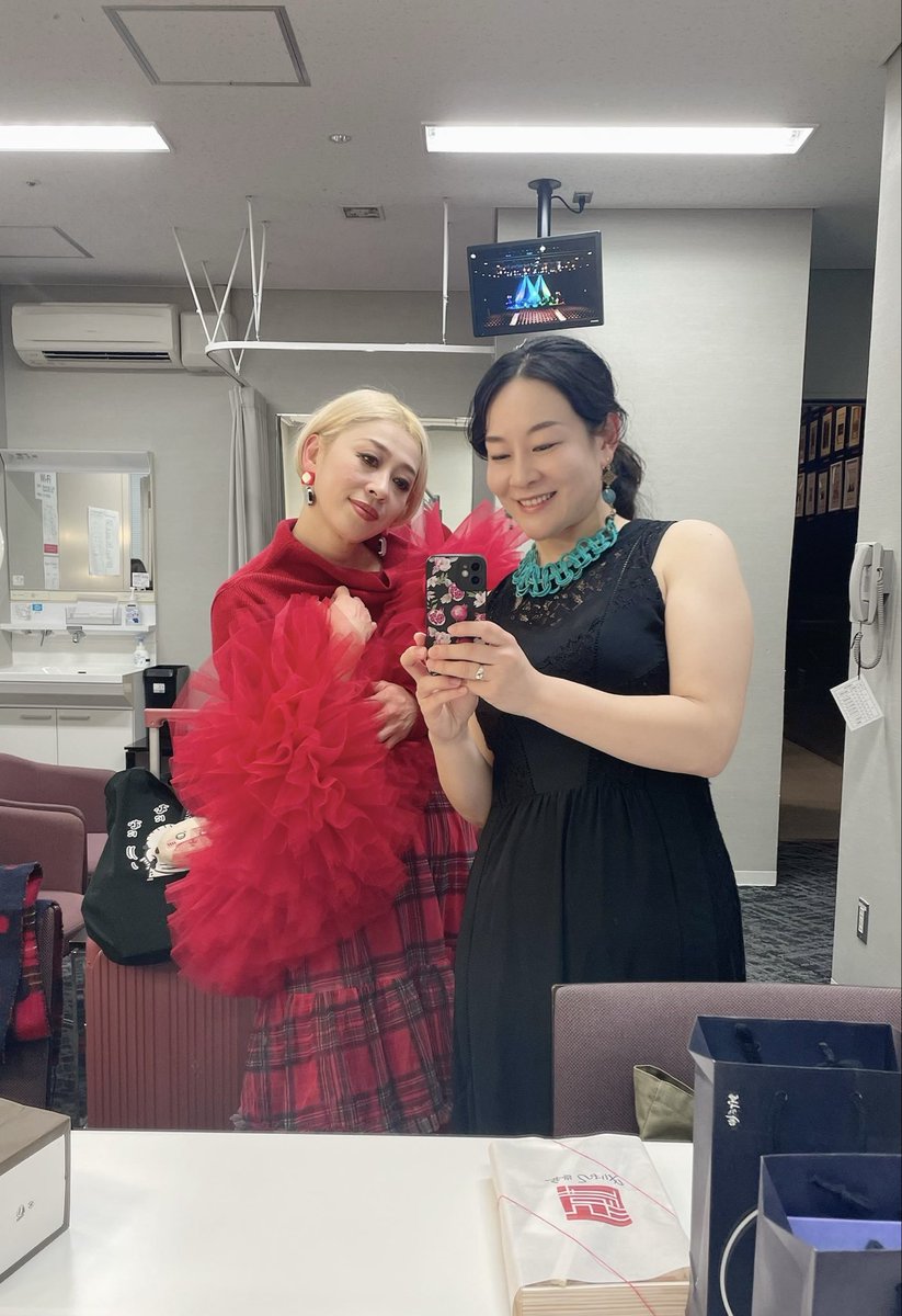 毎年、このコンサートが終わると年の瀬を感じます。
paris match 25周年 の締めくくりとなった昨夜。
素晴らしいメンバーの皆さんと、会場を満席にしてくれたお客様のおかげでご機嫌な一夜となりました！
ありがとうございました🎄🌟