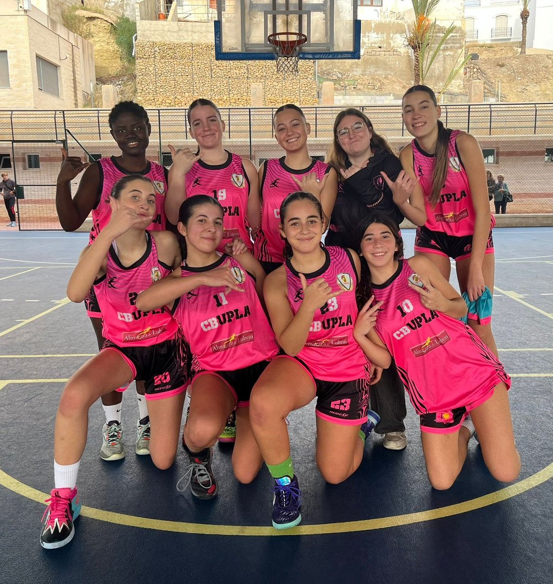 Importante victoria ✌️ del cadete VIRGEN DEL ALCÁZAR frente al <a href="/MurgiBaloncesto/">Baloncesto Murgi</a> demostrando que podemos competir con las .más grandes. 69-62 en un emocionante partido.  <a href="/AlmeriaFAB/">FAB Almería</a> <a href="/FAB_Andaluza/">Federación Andaluza de Baloncesto</a>