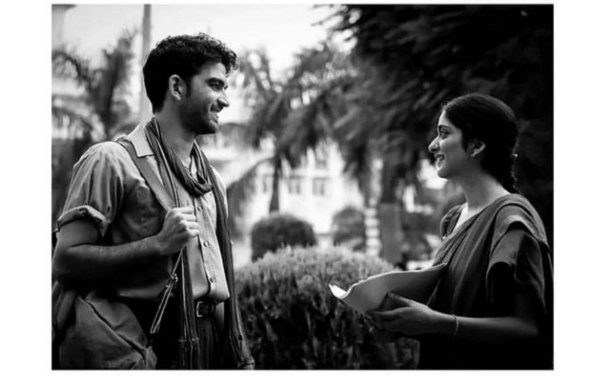 और ....
मेरा यहां रुकना तो तब अच्छा लगेगा ना ,

जब मैं कहूंगा- " मुझे जाना है.. "

और तुम पूछोगी-
 " जाना ज़रूरी है क्या..!! "
