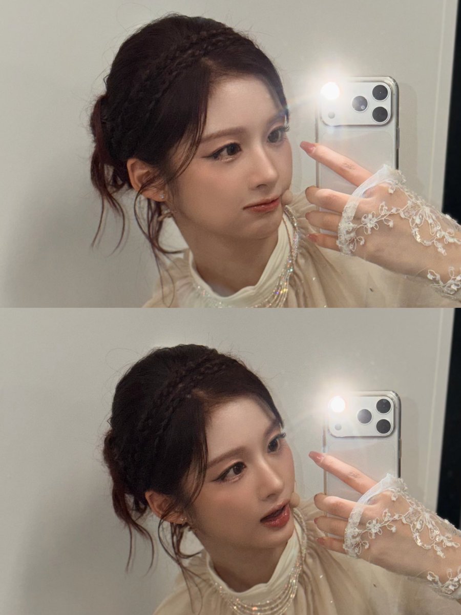 WE_NMIXX's tweet photo. 🎄🤍

#NMIXX #엔믹스
#설윤 #SULLYOON https://t.co/3a8PRRt7e5