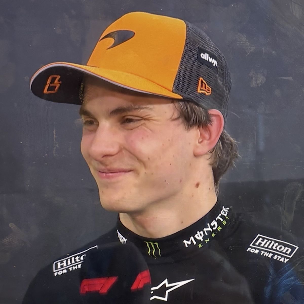 daily oscar tweet media